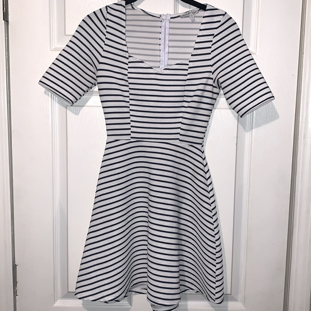 💎5/$20 NWOT CHARLOTTE RUSSE FIT TO FLARE